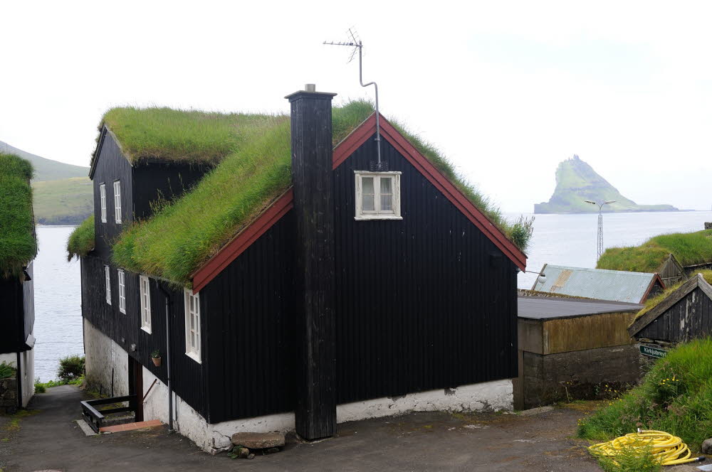 Faroer-17-1084-Bour_24