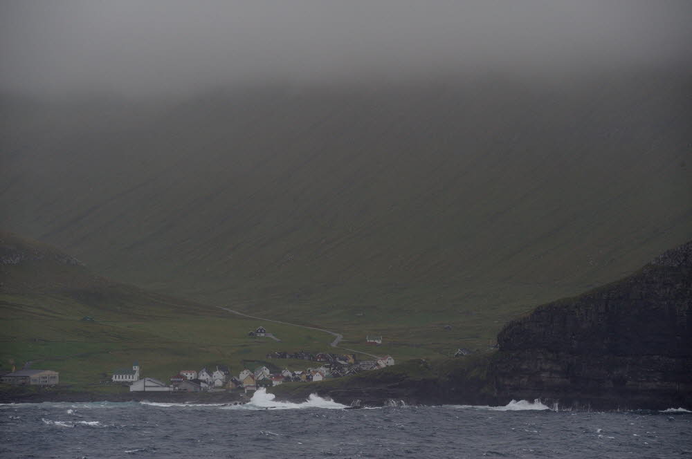 Faroer-17-3509-Passage-Esturoy-Gjogv_12